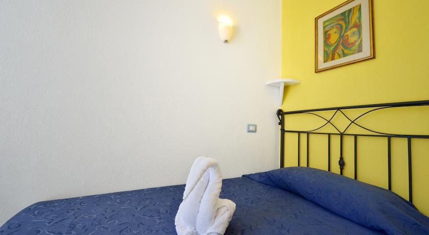 Bnb Le Isole Bed & Breakfast Forio  Room photo